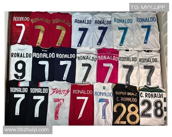 1965年左右足球明星的辉煌岁月与传奇故事回顾 1965年左右足球明星的辉煌岁月与传奇故事回顾