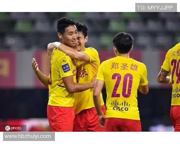 成都足球队在赛季中的节奏变化与战术调整分析